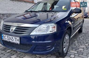 Седан Dacia Logan 2011 в 