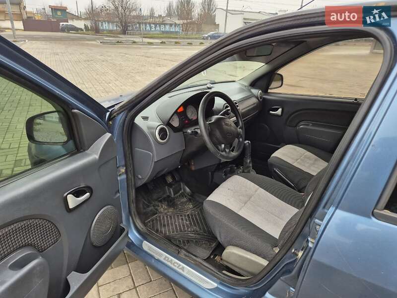 Седан Dacia Logan 2007 в Днепре