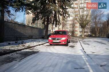 Седан Dacia Logan 2008 в Львове