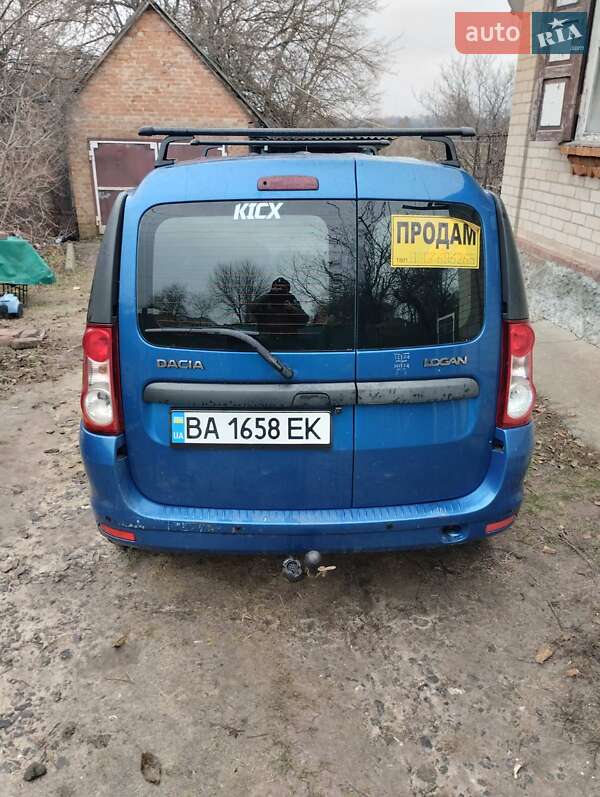 Седан Dacia Logan 2011 в Дмитровке