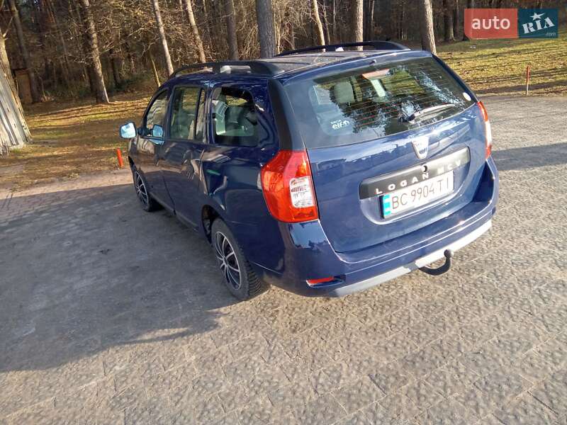 Седан Dacia Logan 2014 в Львове