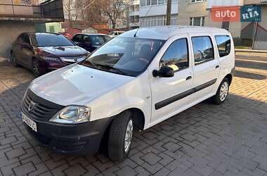 Седан Dacia Logan 2012 в Хмельницькому