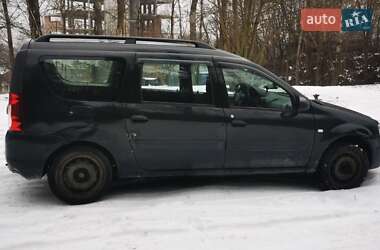 Седан Dacia Logan 2009 в Львове