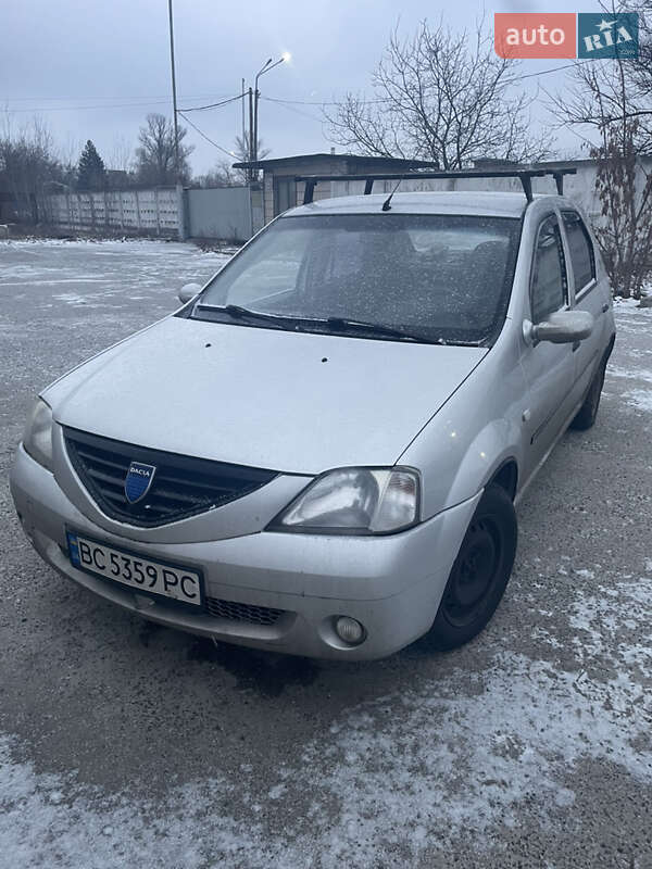 Седан Dacia Logan 2006 в Києві