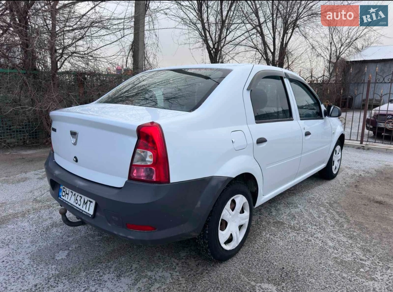 2011 Dacia Logan - мініатюра 12
