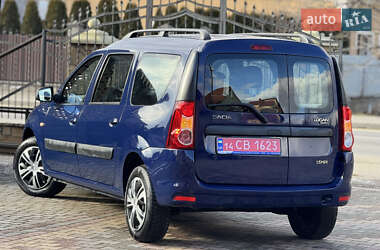 Седан Dacia Logan 2009 в Самборе