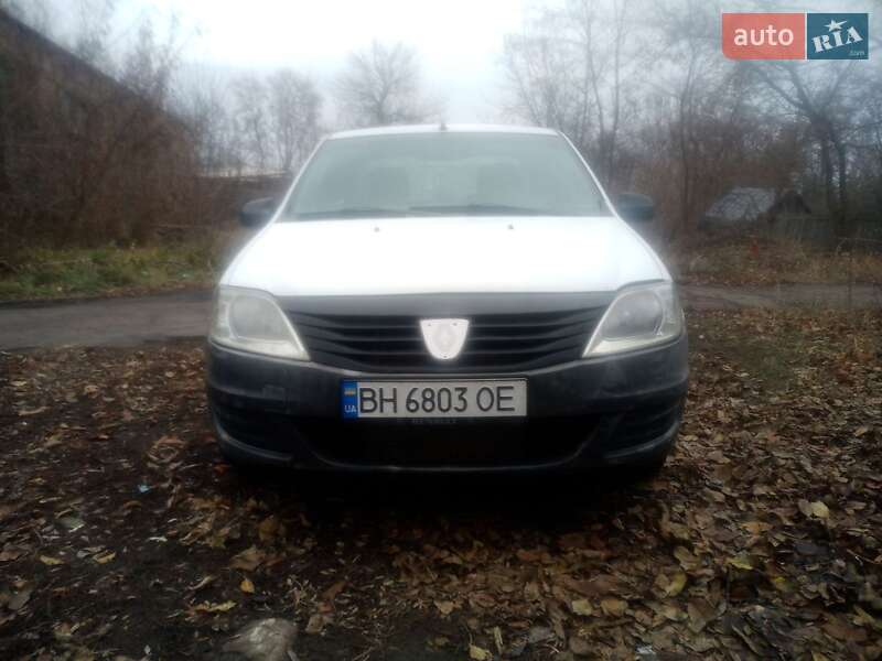 Dacia Logan 2011