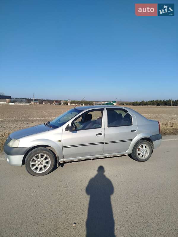 Седан Dacia Logan 2007 в Буську