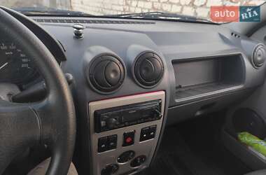 Седан Dacia Logan 2008 в 