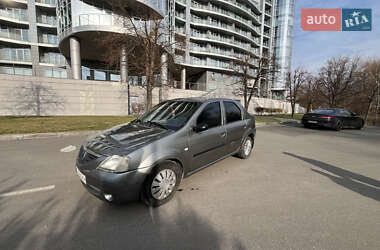 Седан Dacia Logan 2005 в Киеве