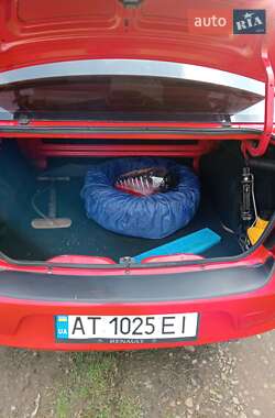 Седан Dacia Logan 2007 в Долине