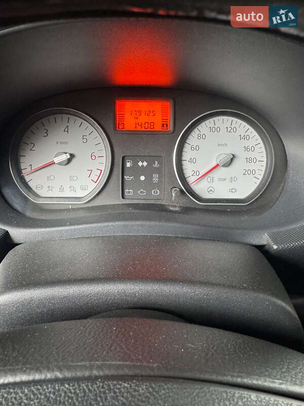 Седан Dacia Logan 2008 в Борисполе