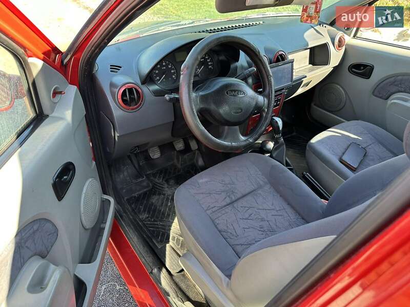 Седан Dacia Logan 2006 в Жовкві