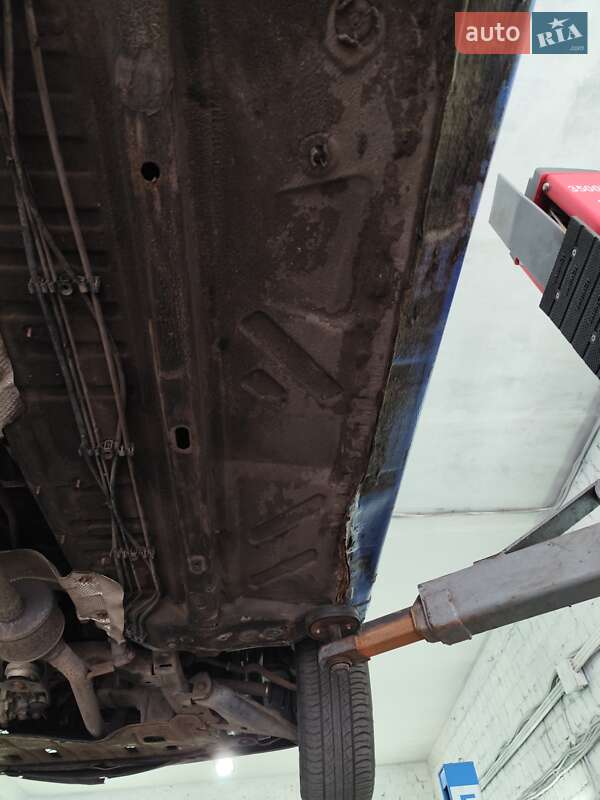 Седан Dacia Logan 2007 в Києві