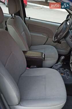 Седан Dacia Logan 2009 в 