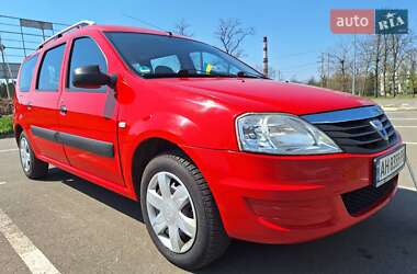 Седан Dacia Logan 2009 в 