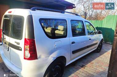 Седан Dacia Logan 2010 в 