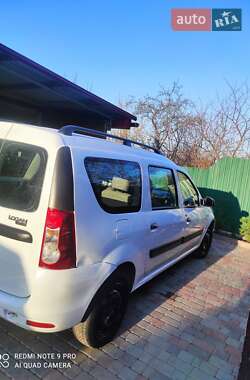 Седан Dacia Logan 2010 в 