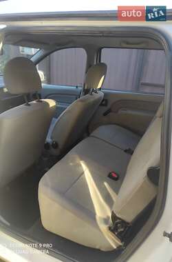 Седан Dacia Logan 2010 в 