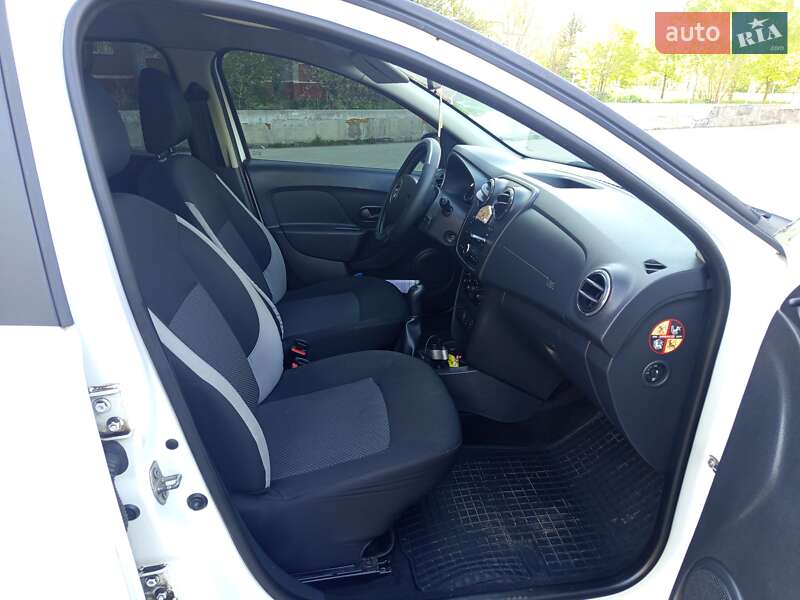 Седан Dacia Logan 2016 в Краматорске