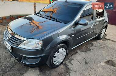Седан Dacia Logan 2010 в 