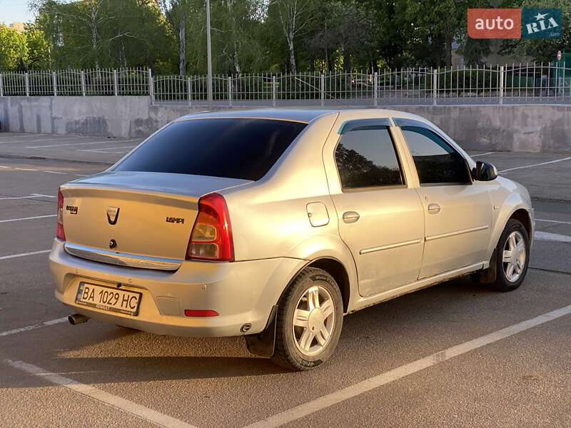 Седан Dacia Logan 2008 в Кропивницком