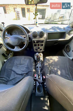 Седан Dacia Logan 2006 в 