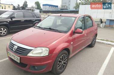 Седан Dacia Logan 2008 в Киеве