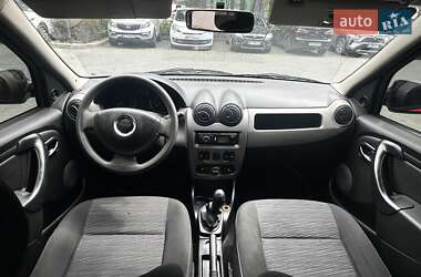 Седан Dacia Logan 2008 в 
