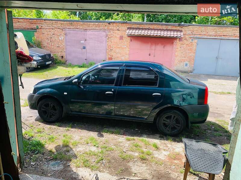 Седан Dacia Logan 2005 в Чернігові