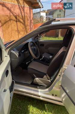 Седан Dacia Logan 2007 в 