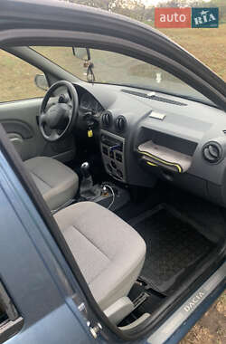 Седан Dacia Logan 2007 в 