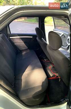 Седан Dacia Logan 2008 в 