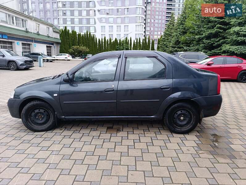 Седан Dacia Logan 2008 в Львові