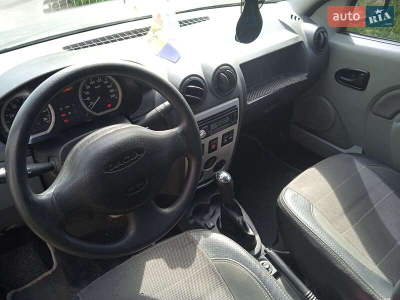 Седан Dacia Logan 2007 в Чернигове
