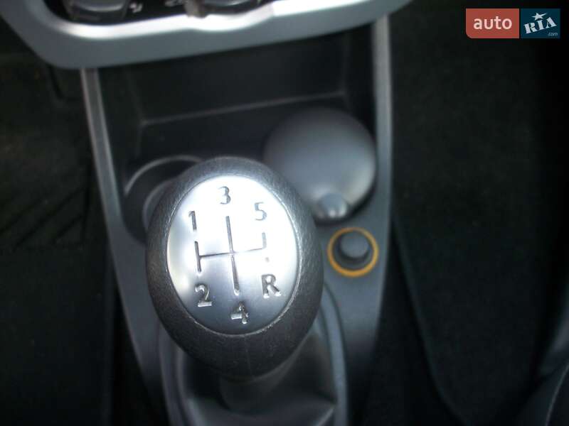 Седан Dacia Logan 2009 в Виннице