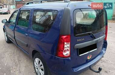 Седан Dacia Logan 2009 в 