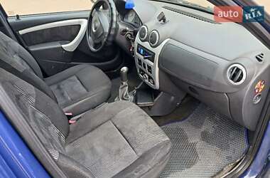Седан Dacia Logan 2009 в 