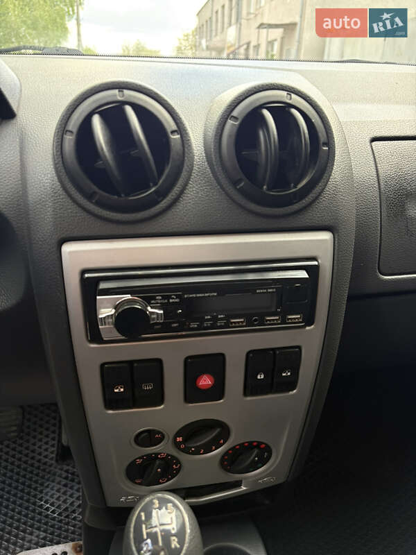 Седан Dacia Logan 2008 в Виннице фото 25 Седан Dacia Logan 2008 в Виннице