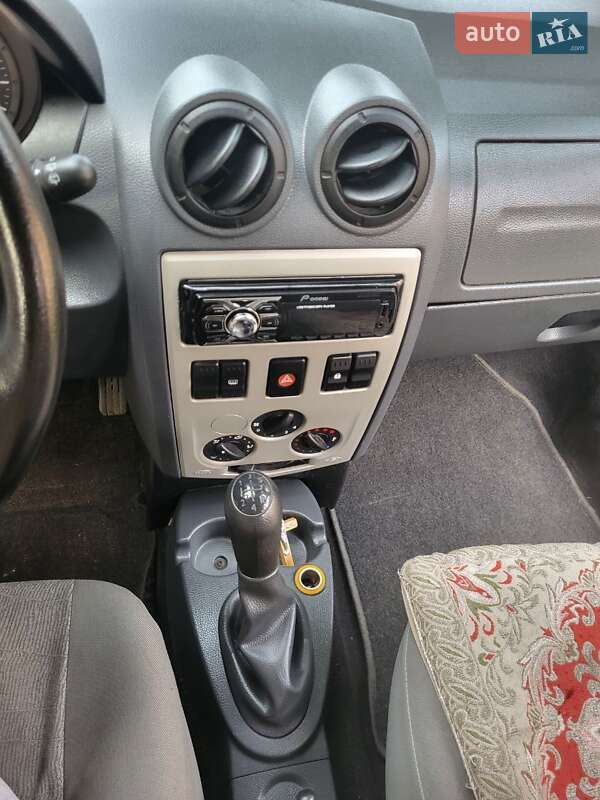 Седан Dacia Logan 2009 в Житомирі фото 7 Седан Dacia Logan 2009 в Житомирі