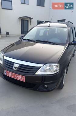Седан Dacia Logan 2009 в Луцке