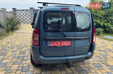 Седан Dacia Logan 2011 в 