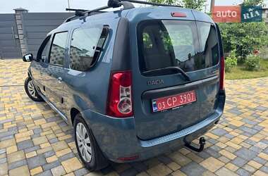 Седан Dacia Logan 2011 в 