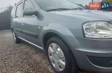Седан Dacia Logan 2009 в 