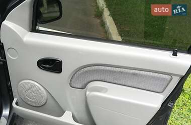 Седан Dacia Logan 2008 в 