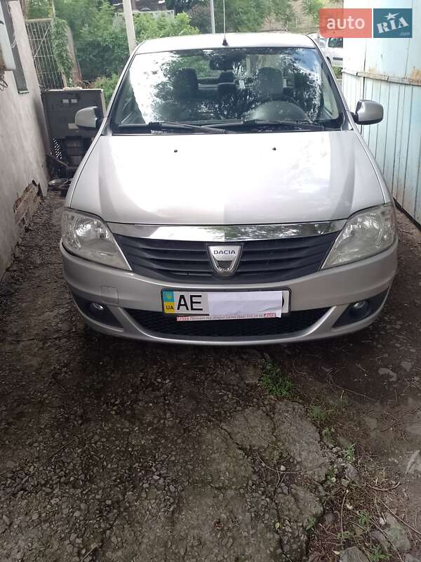 Седан Dacia Logan 2008 в Дніпрі