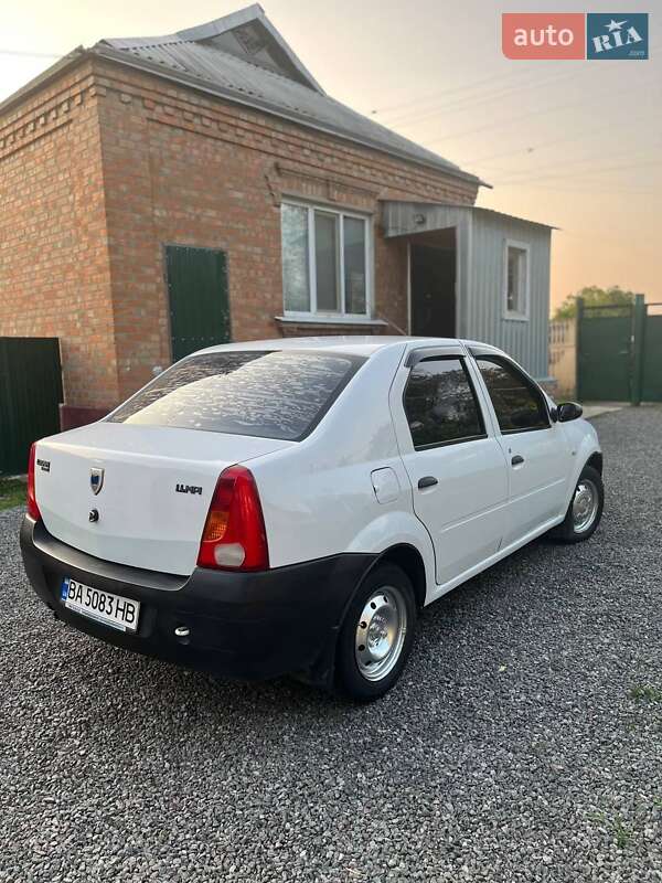 Седан Dacia Logan 2006 в Новомиргороді