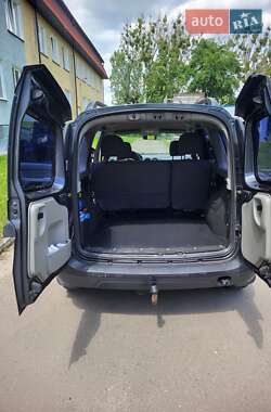 Седан Dacia Logan 2008 в 