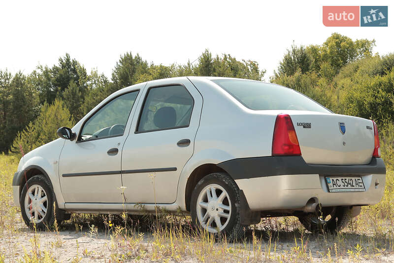 Седан Dacia Logan 2006 в Луцке