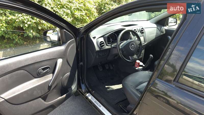 Седан Dacia Logan 2016 в Киеве